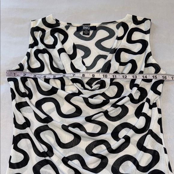 INC International Concepts Blouse Cowl Neck Black White Sleeveless Shirt Top SzM - Picture 6 of 9